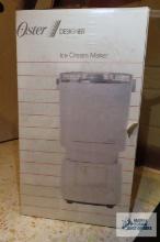 Oster ice cream maker with box