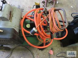 1/2 hp air compressor with accessories and compressor oil