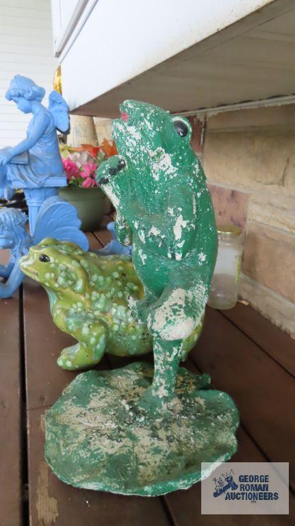 outdoor frog decorations