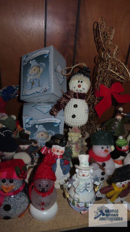 Christmas figurine decorations