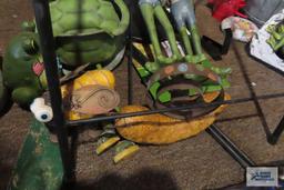 lot of yard decoration figurines and etc