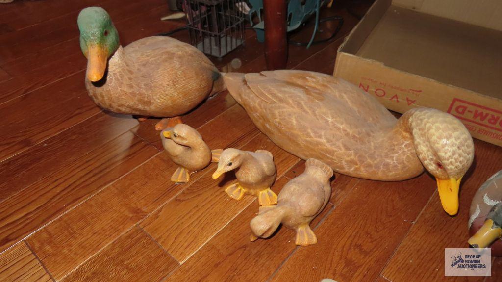 Home Interiors duck family and other wooden ducks