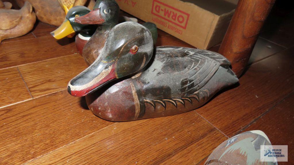 Home Interiors duck family and other wooden ducks