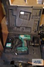 Grizzly 18 volt drill with charger, one battery and case