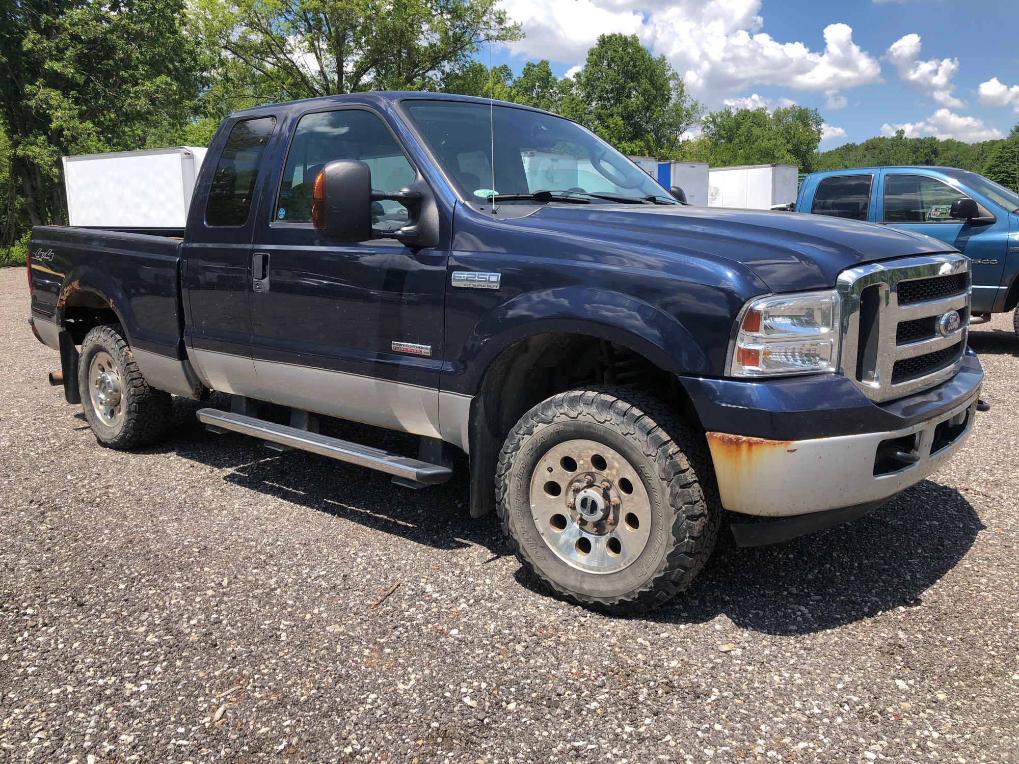 2005 Ford F-250 XLT Super Duty 4x4