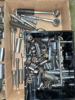Mechanics 3/8 drive Ratchets, extensions & sockets