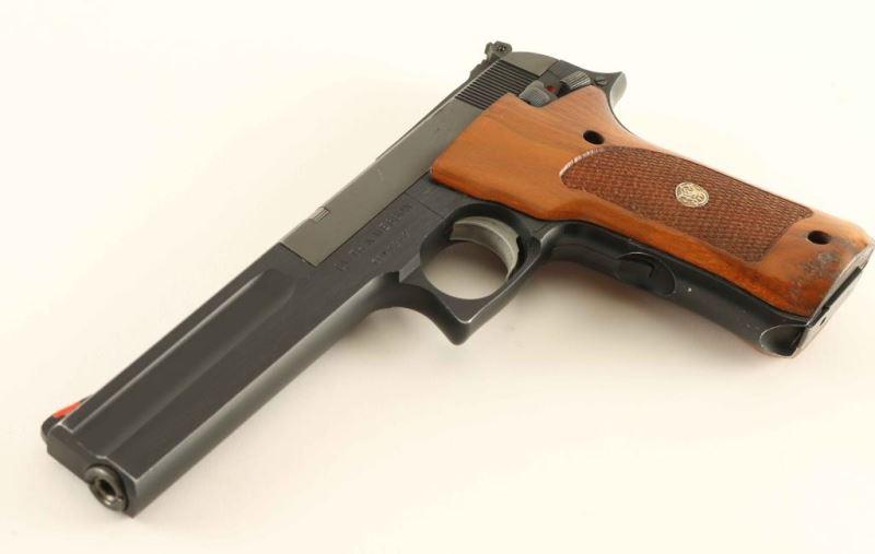 Smith & Wesson 422 .22 LR SN: TBM0309