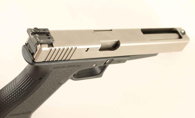 Glock 17L Gen 2 9mm SN: ED266US