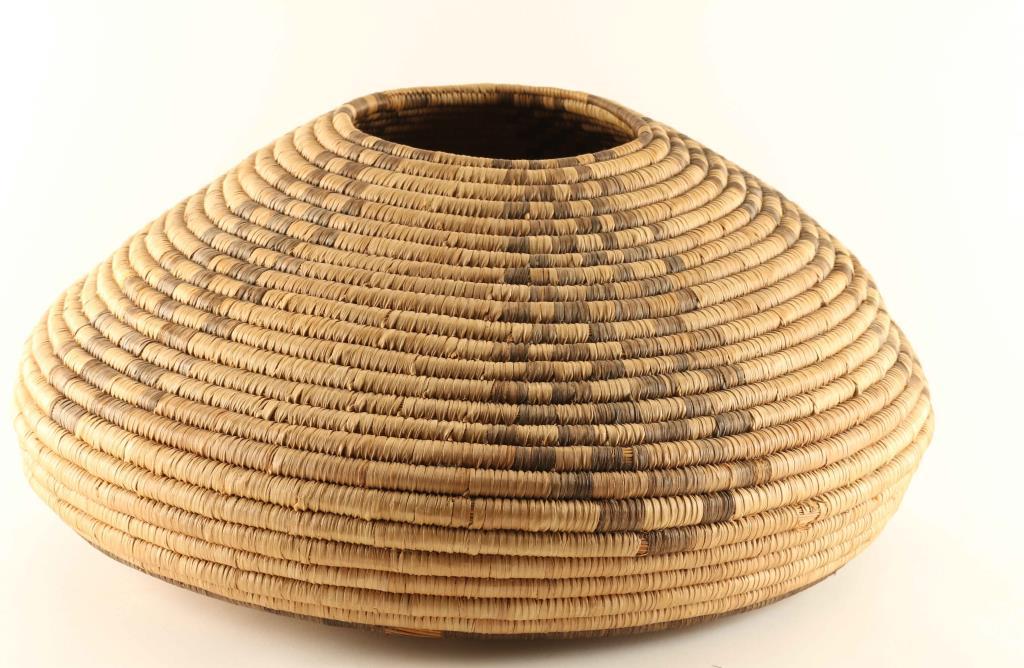 Very Large Navajo Olla Basket