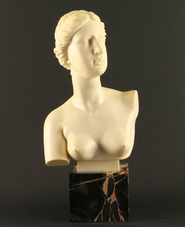 Superb Italian Statue of Greek Goddess