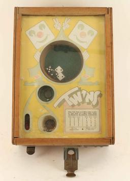 Vintage Twins Dice Game