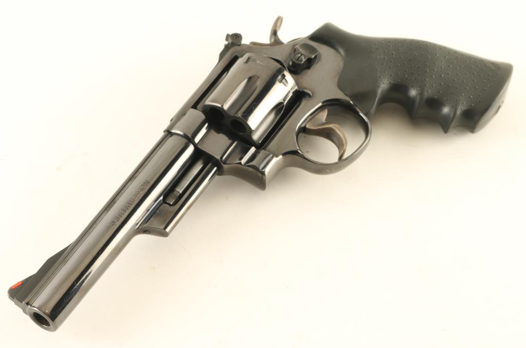 Smith & Wesson Model 57 .41 Mag SN: N305337