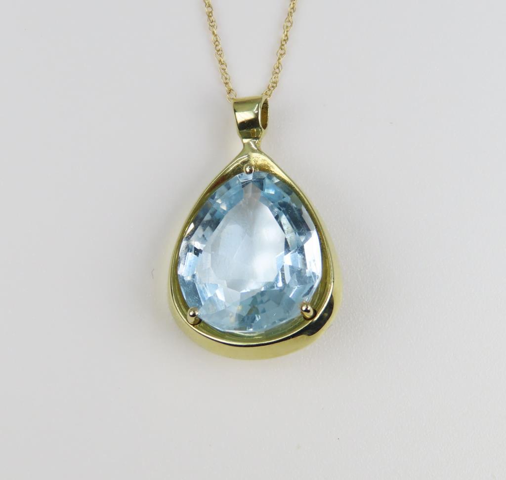 Wonderful Pear Shape Aquamarine Pendant