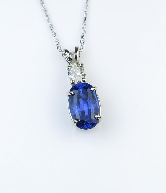 18CAI-16 TANZANITE & DIAMOND PENDANT