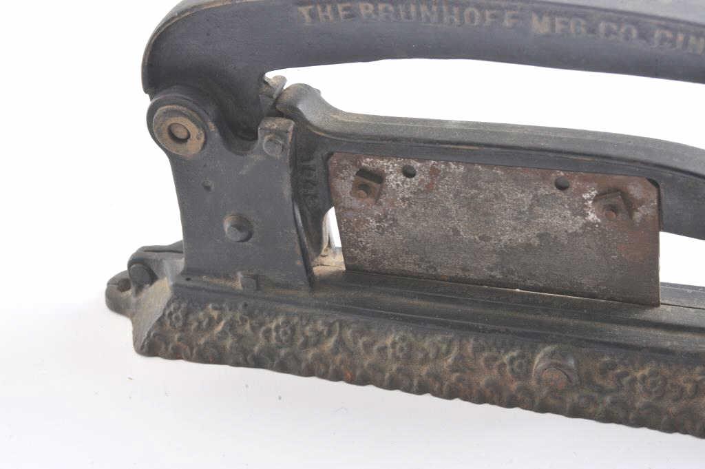 19NT-5 TOBACCO CUTTER