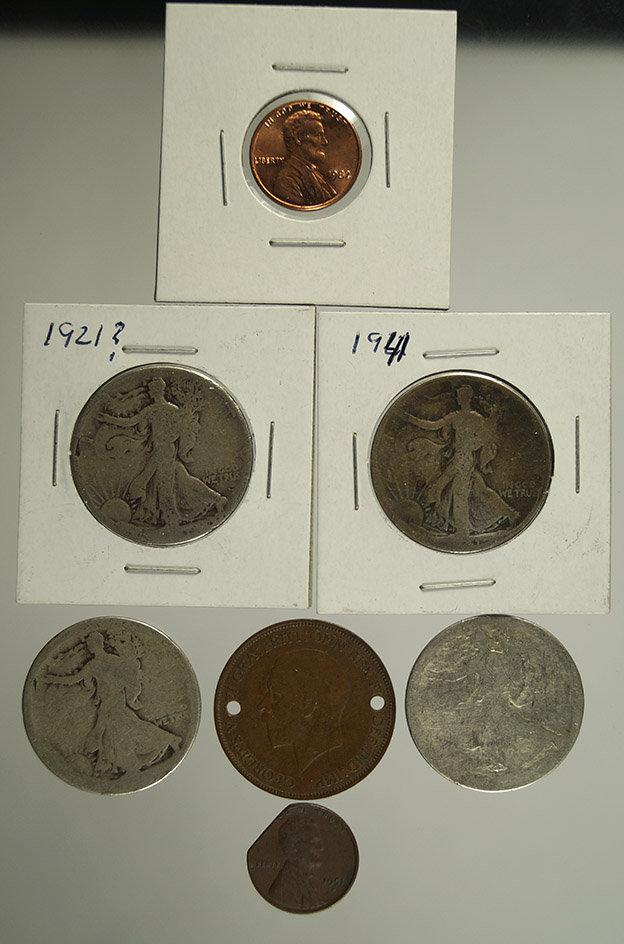 Lincoln Wheat Cent, 4 No/Partial Date Walking Lib Half Dollars Culls, Lincoln Cent, G Britain Penny.
