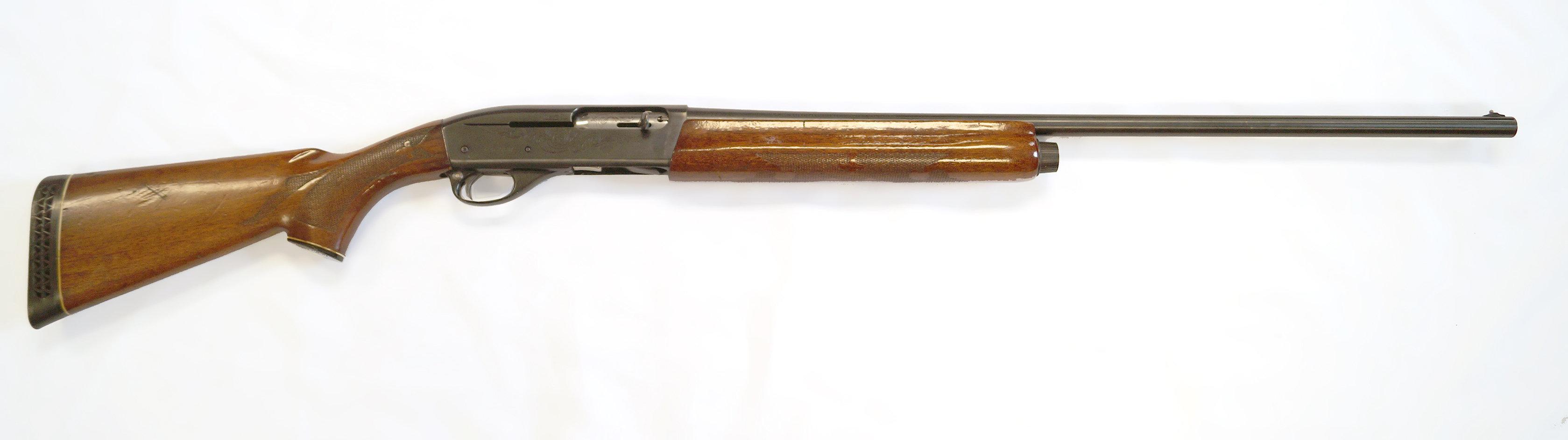 Remington Shotgun Model 1100LW, 20 Gauge Semi-Auto