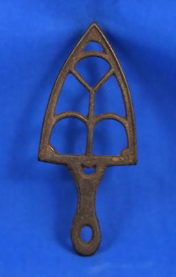 Small trivet, 5 3/4" long