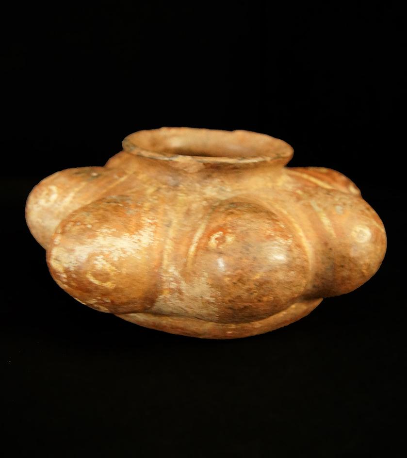 7" Nayarit Culture Jar   Mexico, circa 200 BC - AD 200. Comes with a Bennett COA.
