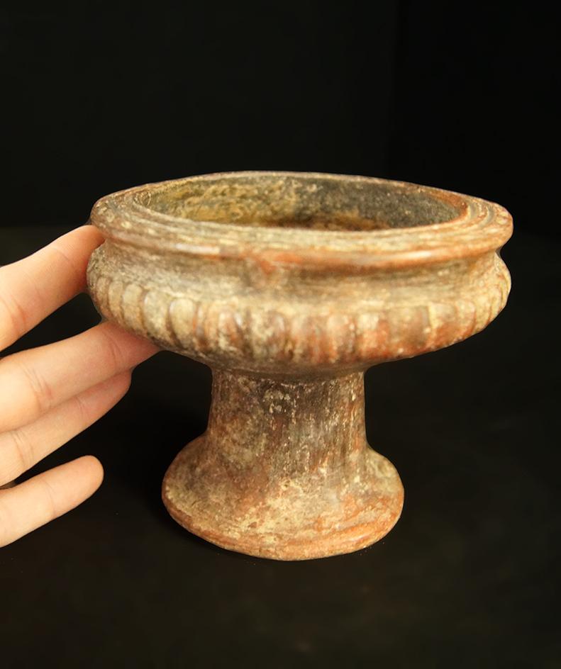 3 3/4" Tall Tairona Culture Pedastal Cup   Colombia circa 1000-1400 AD. Schmitt COA.