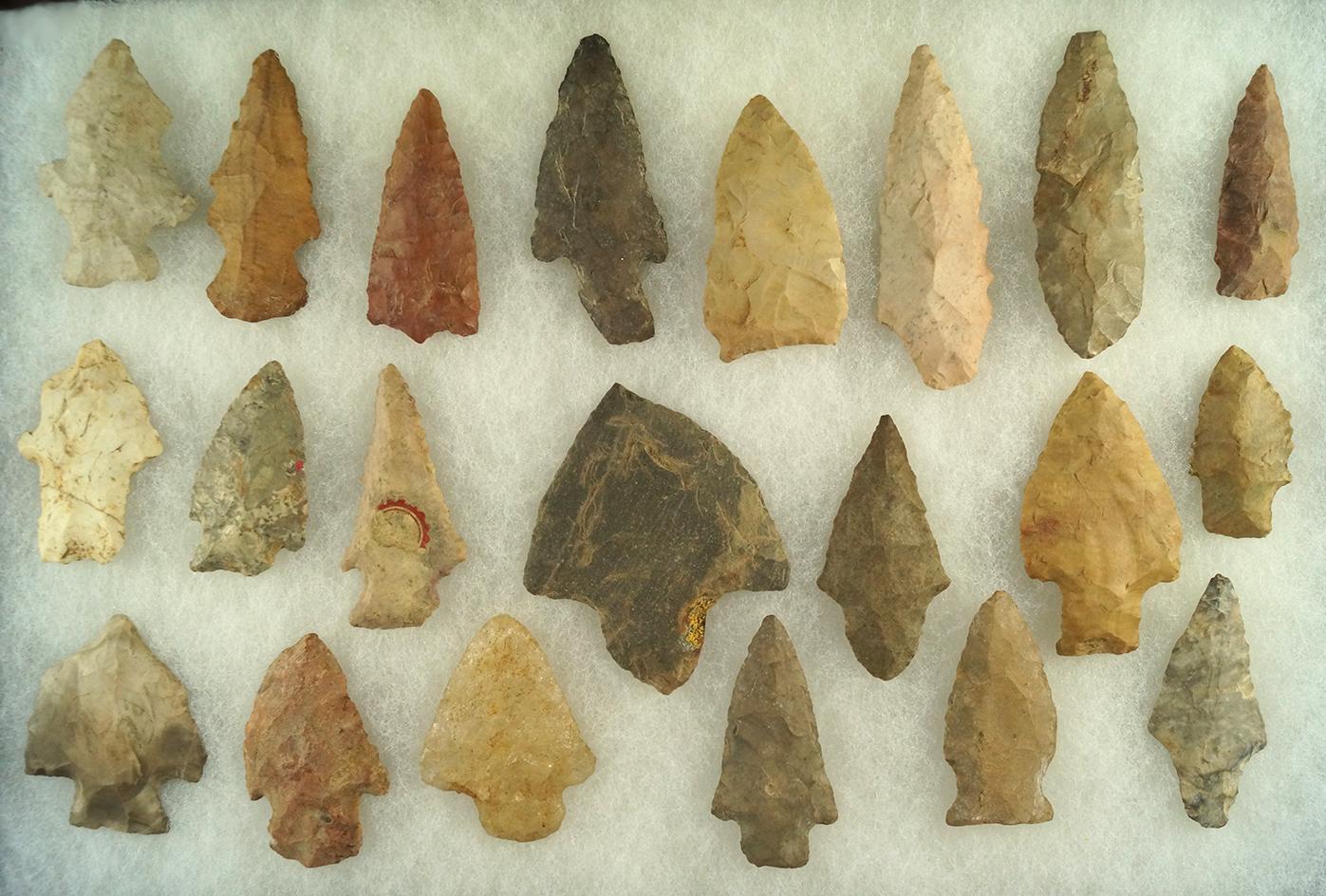 Set of 21 assorted Midwestern arrowheads, largest is 2 9/16".