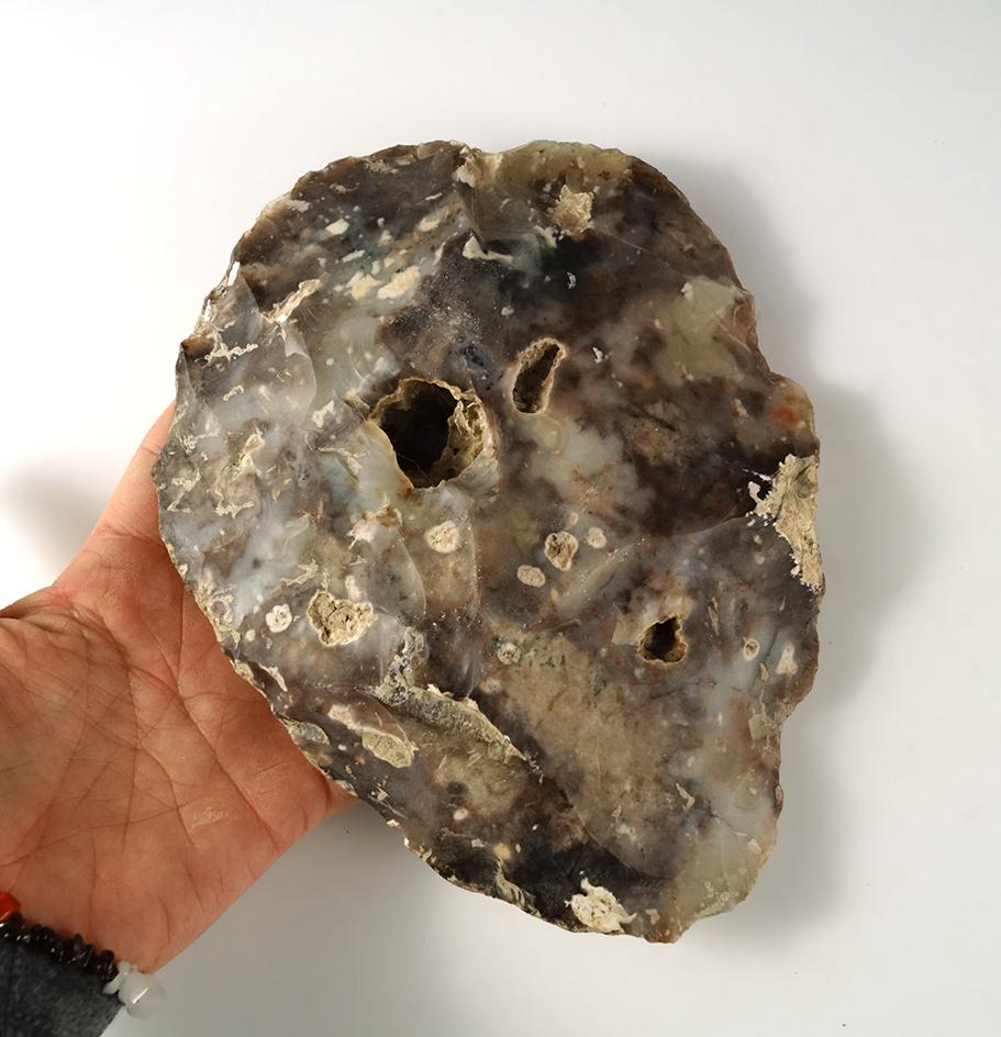 Huge Agate Blade! 7 1/16" Agate Blade found in a cave in the southwestern U. S.