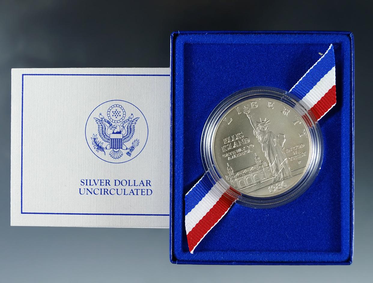 1986-P Uncirculated Statue of Liberty Commemorative Silver Dollar in Original Box with COA