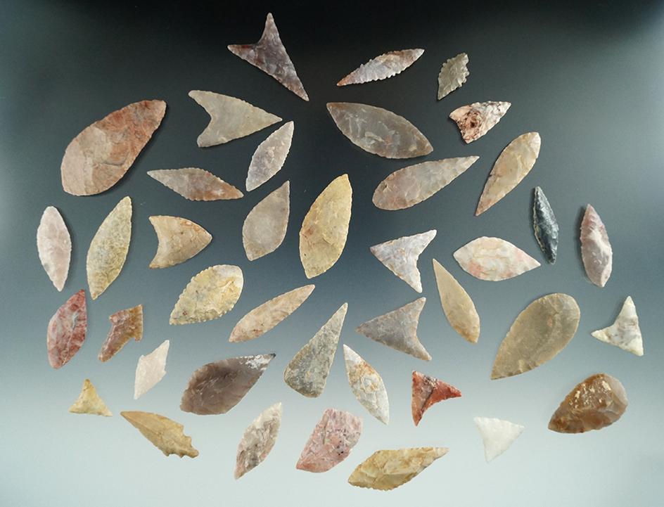 Group of 40 leaf and triangle points found in the northern Sahara desert region of Africa.