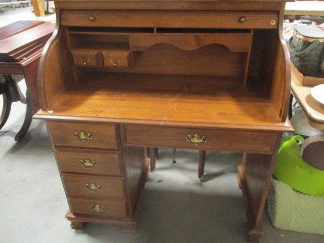 Wood Roll Top Desk with Light