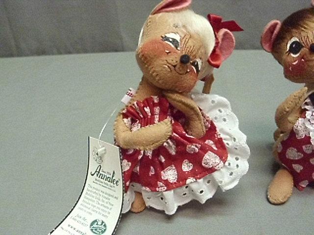 Annalee Dolls 1999 7" Sweetheart Girl Mouse & 7" Sweetheart Boy Mouse