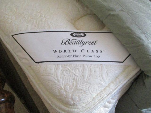 Queen Size Four Post Bed with Frame