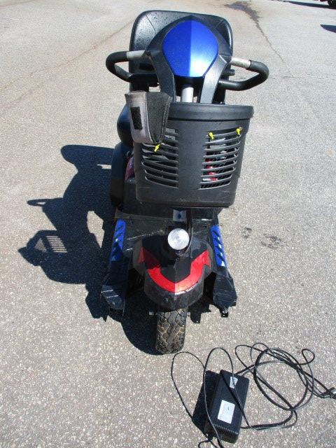 Ventura Scooter w/Charger - Works Great - See All Photos