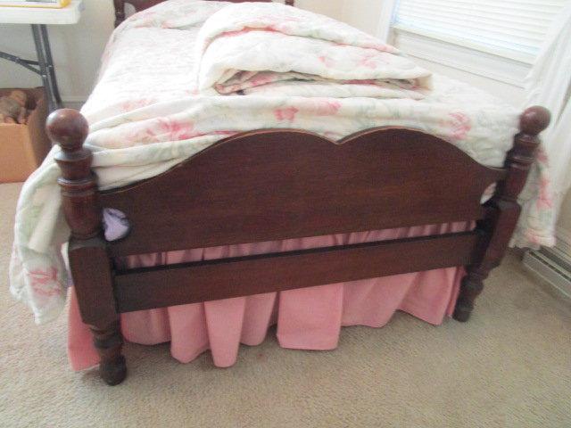 Pair of Twin Beds with Wood Rails