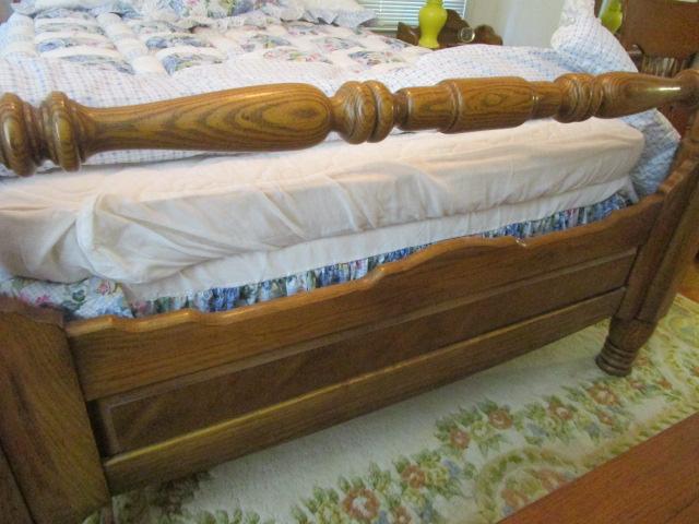 Oak Four Poster Full/Queen Size Bed - with Wood Rails - Includes Full Size Mattress & Boxsprings, Al