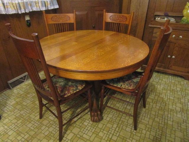 Oak Round Claw Foot Kitchen Table with Two Leaves and Four Chairs