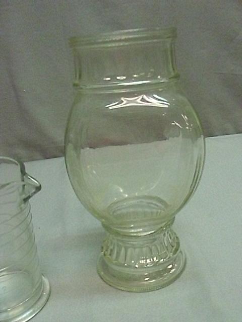 3 Glass Measuring Containers