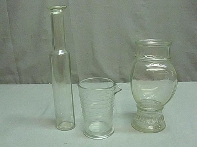 3 Glass Measuring Containers