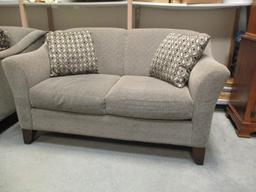 Craftmaster Furniture Love Seat