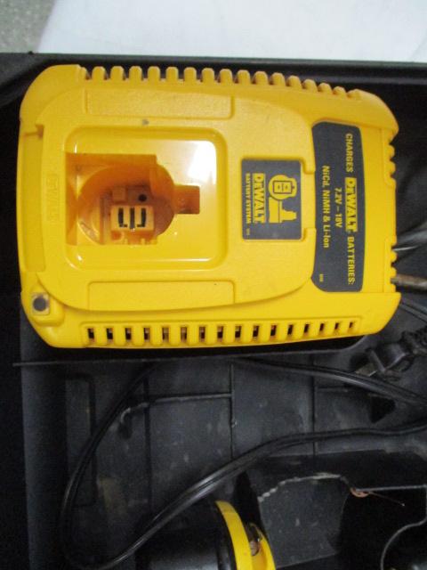 DeWalt 18v Drill, Charger and Battery in Hard Case