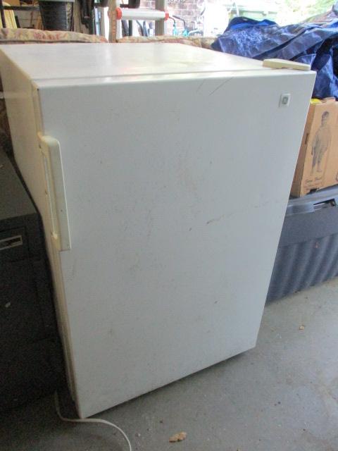 GE Under Counter Refrigerator