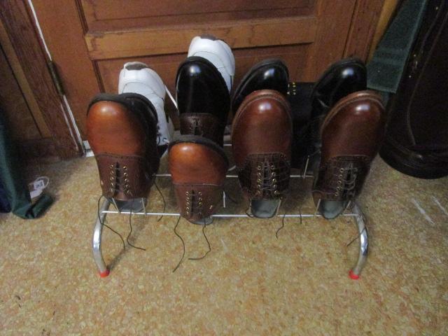 5 Pairs Like New FootJoy Golf Shoes with Metal Stand