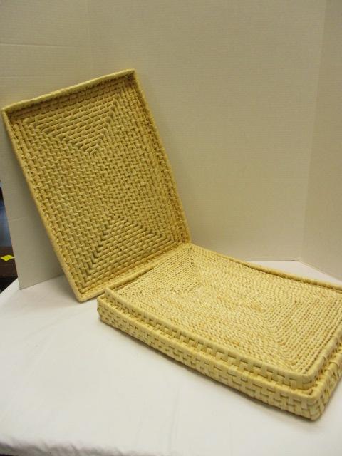Woven Storage Basket with Four Woven Placemats