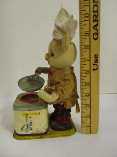 Piggy Cook Vintage Battery Operated Toy