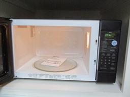 Kenmore Elite Countertop Microwave Oven