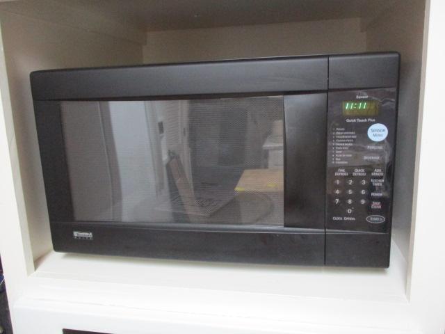 Kenmore Elite Countertop Microwave Oven