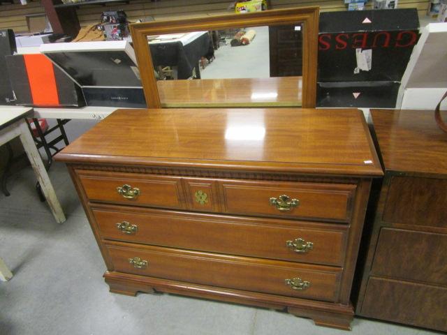 Maple 3 Drawer Dresser w/ Mirror