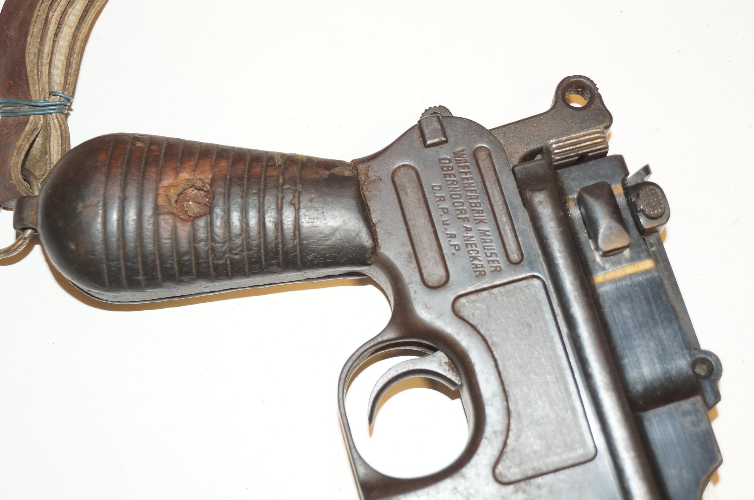 Mauser Model 1930 Commercial Broomhandle Pistol with Wood Case Stock