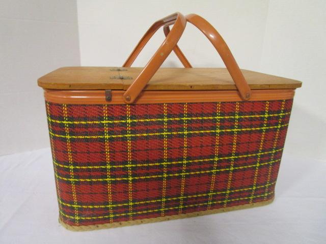 Vintage Redmon Picnic Basket