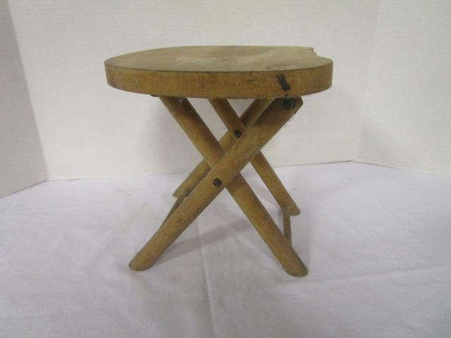 Vintage Wood Nevco Fold N' Carry Stool