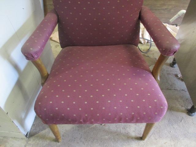 Single Upholstered Occasional Chair